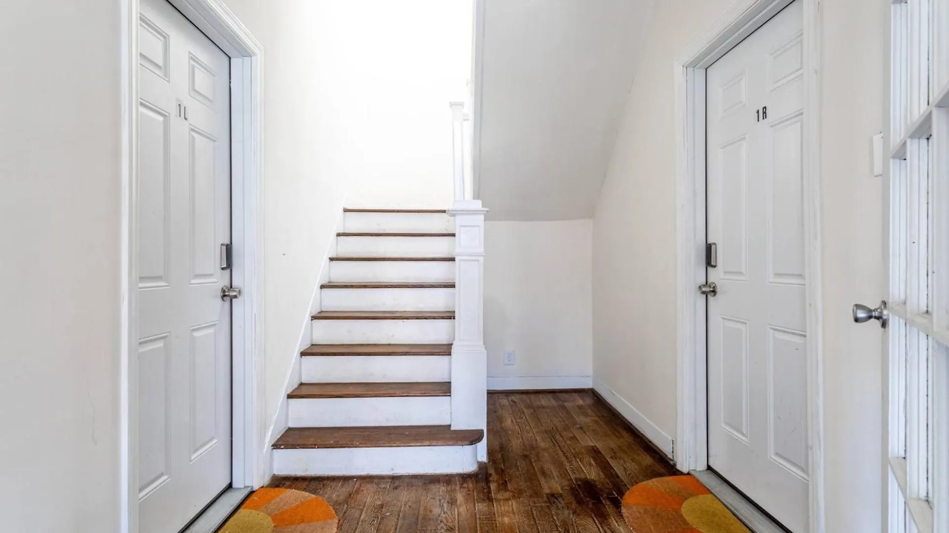 Family Apt: 2Br Free Parking Airprt City Links Newark USA