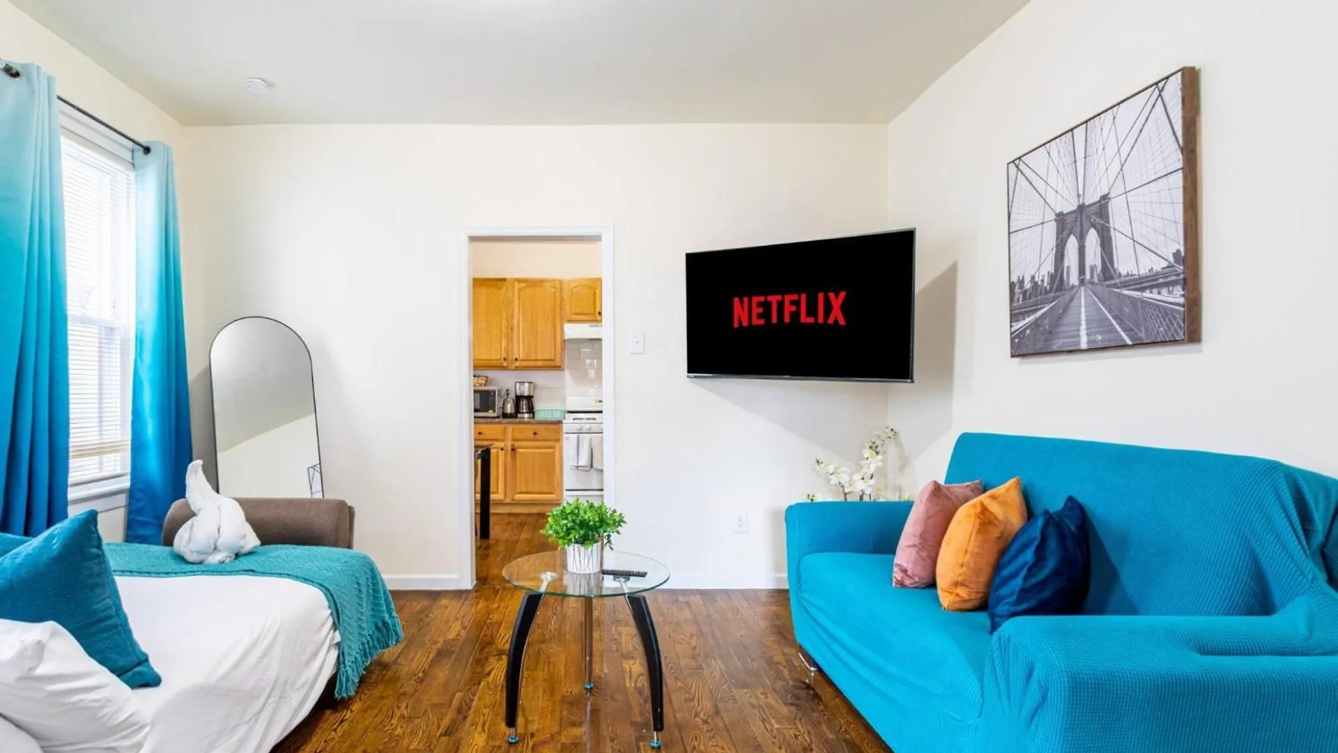 Family Apt: 2Br Free Parking Airprt City Links Newark 0*,  USA