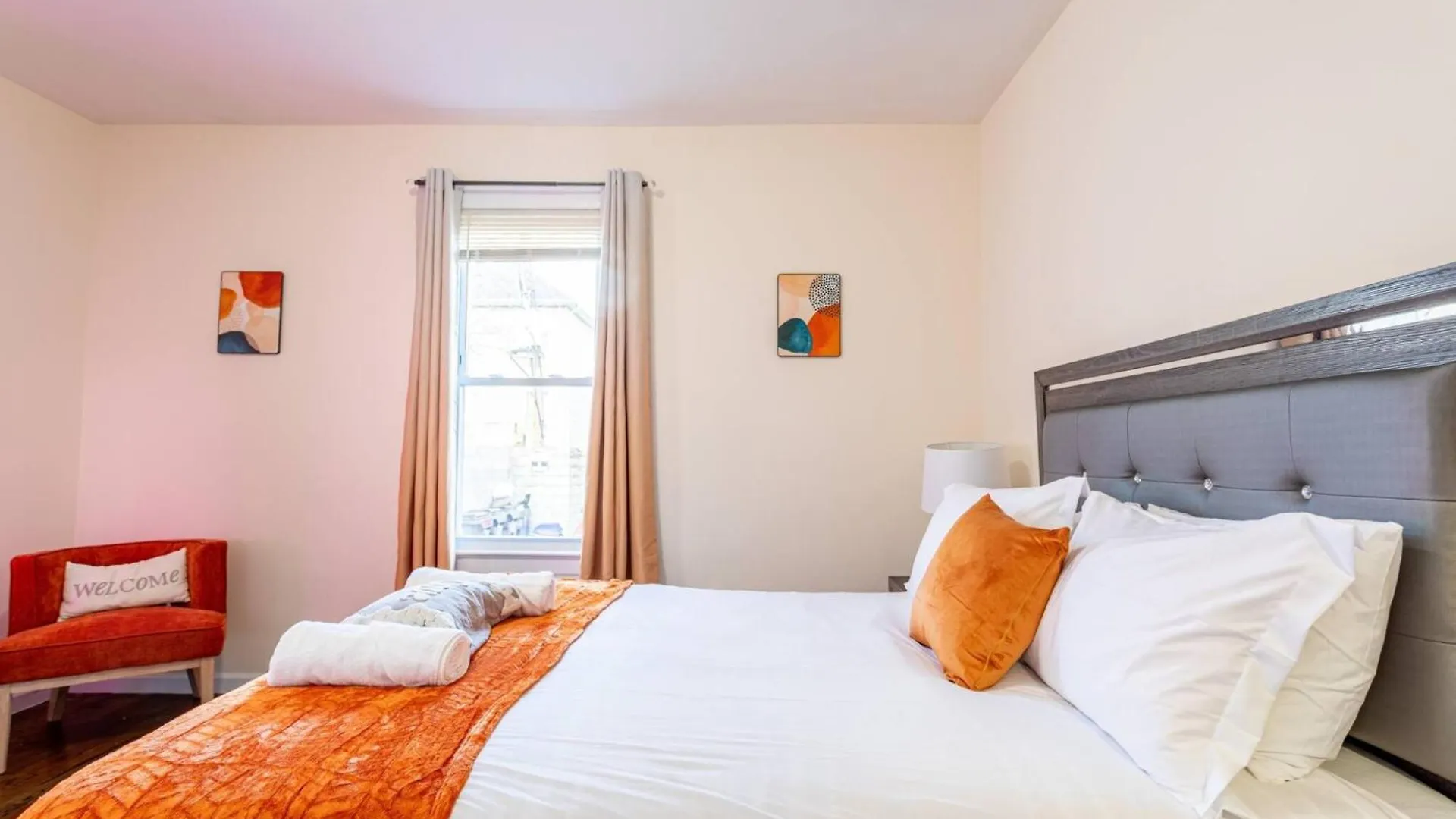 Family Apt: 2Br Free Parking Airprt City Links Newark Apartment