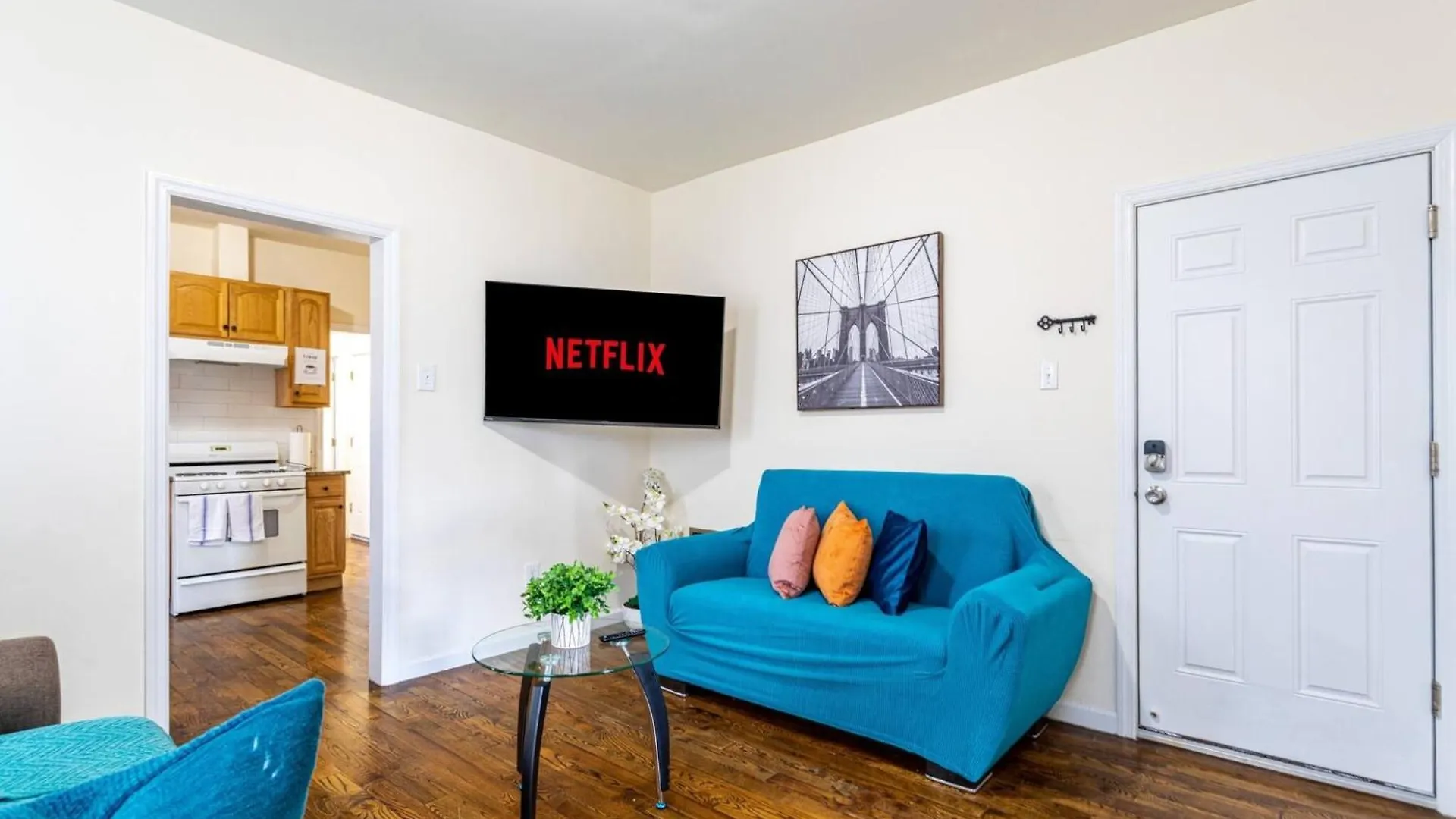 Apartment Family Apt: 2Br Free Parking Airprt City Links Newark